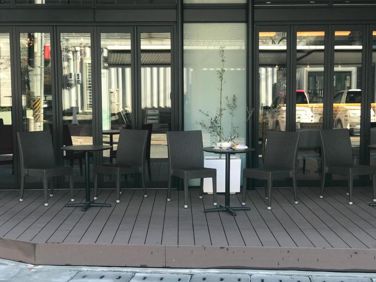 At Inn Hotel Toyotashi Eki Toyota  Eksteriør billede